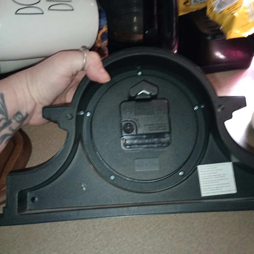 Classic Black Plastic Mantel Clock